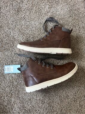 Cat & Jack | High top sneakers